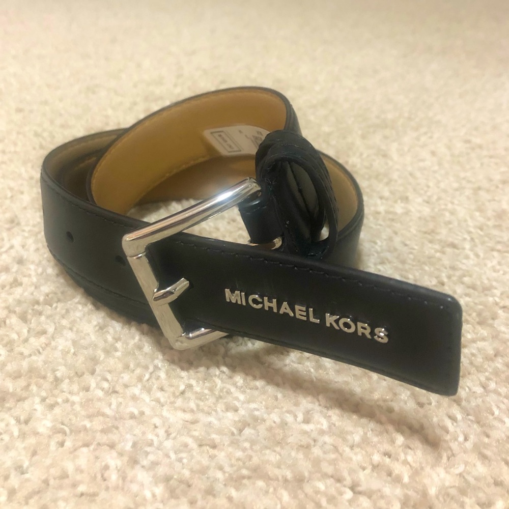 NWT Michael Kors black leather belt, size M
